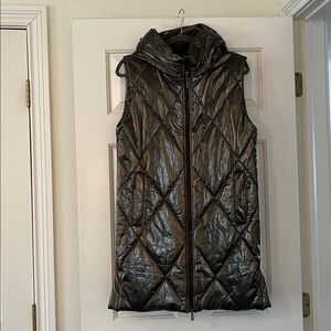 NEW NWOT Joseph Ribkoff Black Quilted Vest with a hood